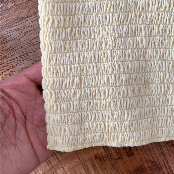 Forever 21 scrunchy crop top - Picture 2 of 2